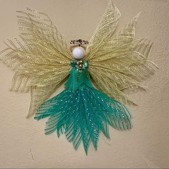 Guardian Angel Tree Topper Wreath - Picture 5 of 6